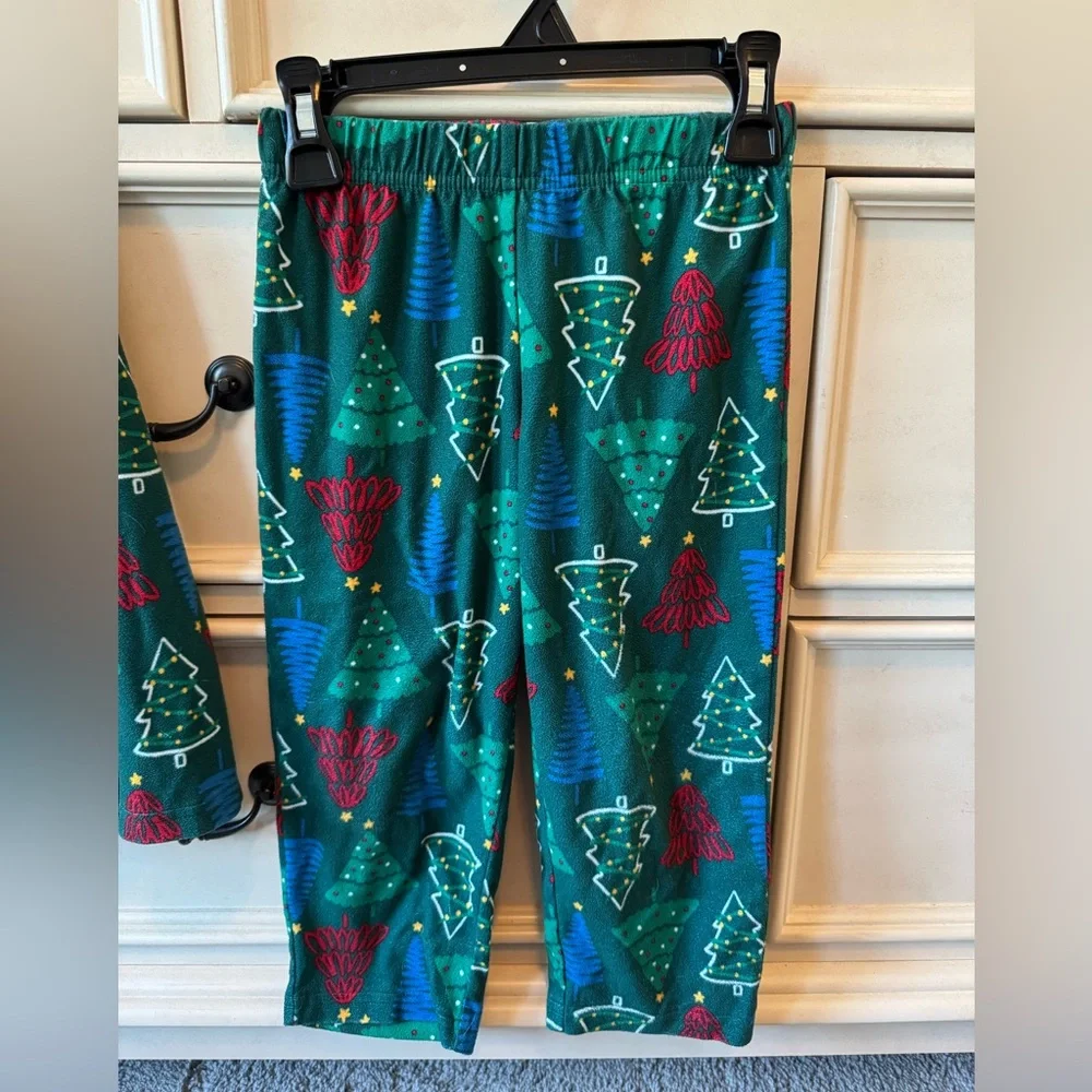 Carter's Green Christmas Tree Kids Pajamas Cotton Size 4